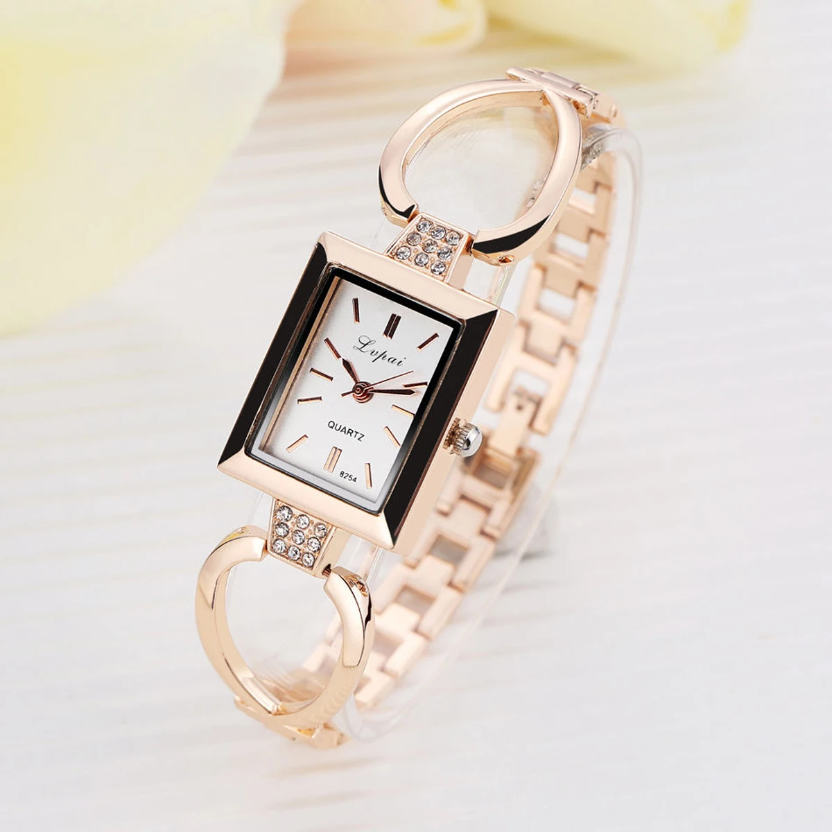 Luxury Brand Stainess Steel Dress Watches Girls Quartz Watch Bracelet Watch Ladies Fashion Women Dress Crystal Square Wristwatch
