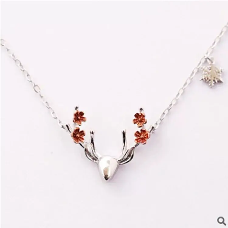 

Silver cute two-color antler snowflake sika deer female short clavicle chain DB10