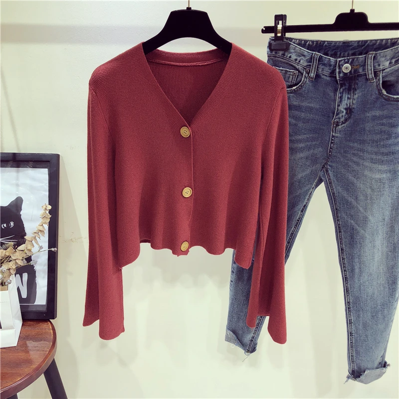 Flare Sleeve Pull Femme Slim Knitting Women Sweaters 2018 Autumn Single Breasted Crop Tops V-Neck Short Cardigan Streetwear Coat Flare Sleeve Pull Femme Slim Knitting Women Sweaters 2018 Autumn Single Breasted Crop Tops V-Neck Short Cardigan Streetwear Coat