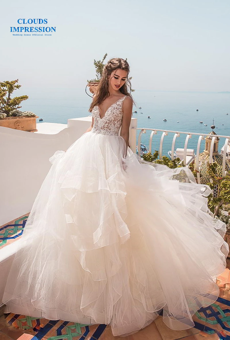 

Sexy Elegant Wedding Dresses 2019 Ball Gown White Tulle Backless Appliqued Bridal Gowns Vestido De Novia