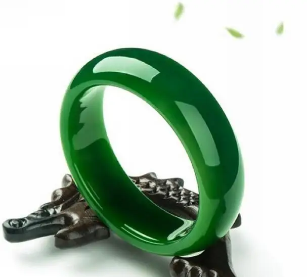 Xinjiang Hetian suet white jade bracelet jasper bracelet retro circular