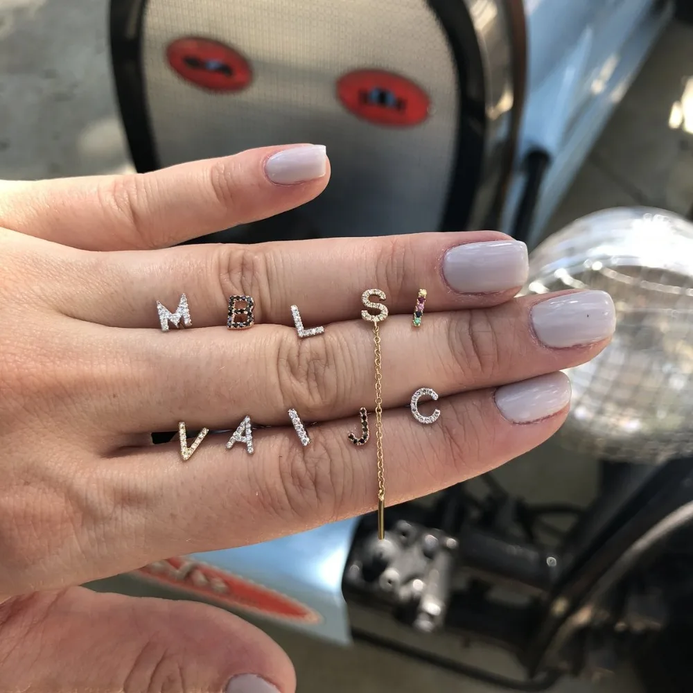 Настоящее серебро 925 пробы cz Мини маленькая буква 26 Алфавит начальные серьги заказное имя письмо персонализированное ювелирное изделие гвоздики