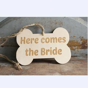 

Personalized Here Comes the Bride Pet Dog Signs Custom Wood Bone Wooden Wedding Party Decoration Signs Engraved Wedding Gifts