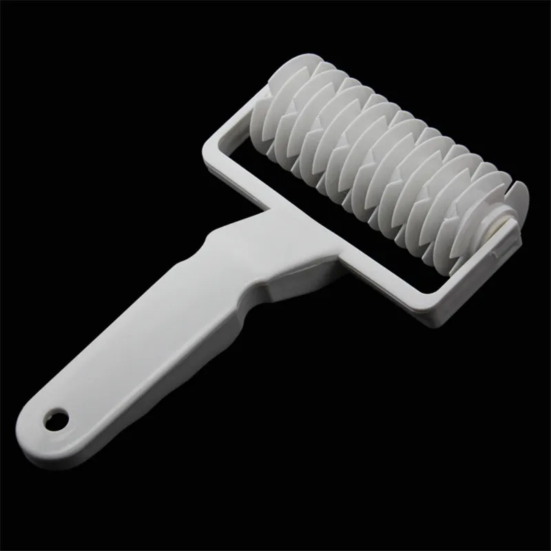 

2018 Pastry Cutter Practical Dough Cutter Baking Tools Durable Bread Spatulas Dough Pastry Roller Lattice Craft Cooking Tools