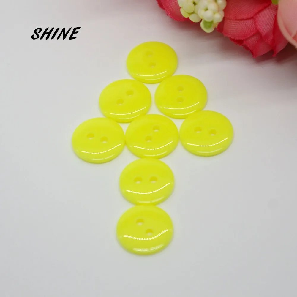 

100PCs Decorative Buttons Yellow 2 Holes 12.5mm Sewing Resin Buttons Flatblck Scrapbooking