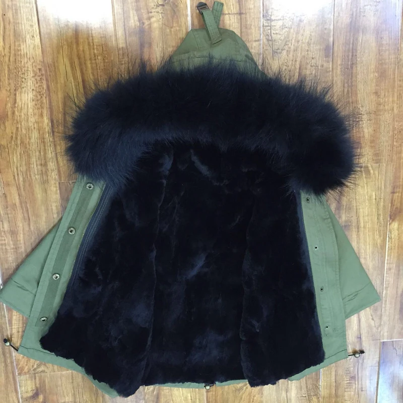 4497612480_1367061093