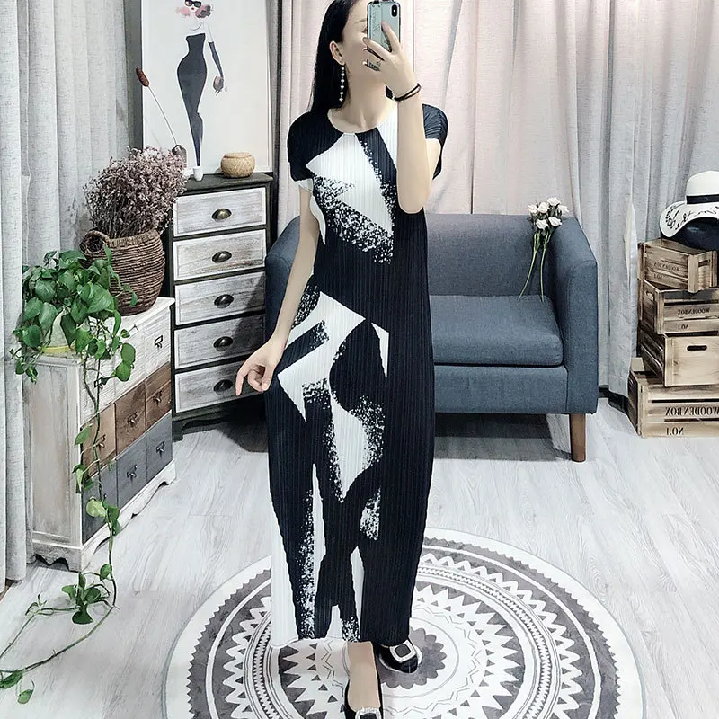 ISSEY/ г. новое летнее платье с короткими рукавами и складками, модное повседневное длинное платье, платье со складками