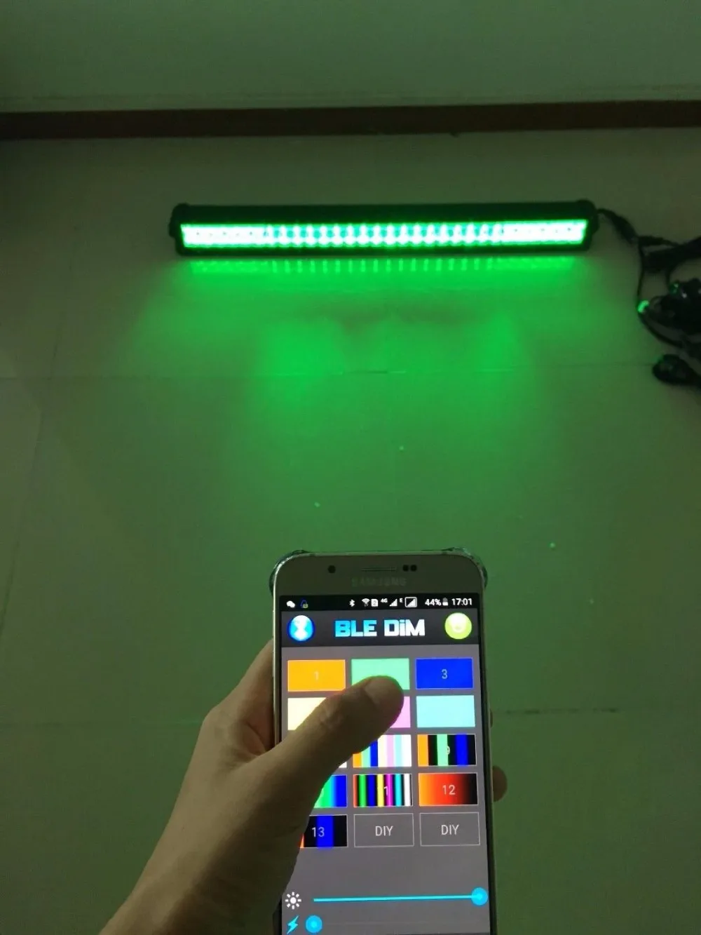 5" 300 Вт Светодиодный светильник 5D RGB для бездорожья, меняющий цвет, Светодиодный точечный прожектор, комбинированный луч с монтажными кронштейнами и жгутами проводов