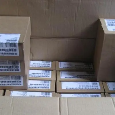 На 100% подлинный и новый 6ES7212 1AE40 0XB0 S7 1200 CPU 6ES7 212 1212C компактный DC/DC DHL быстрая