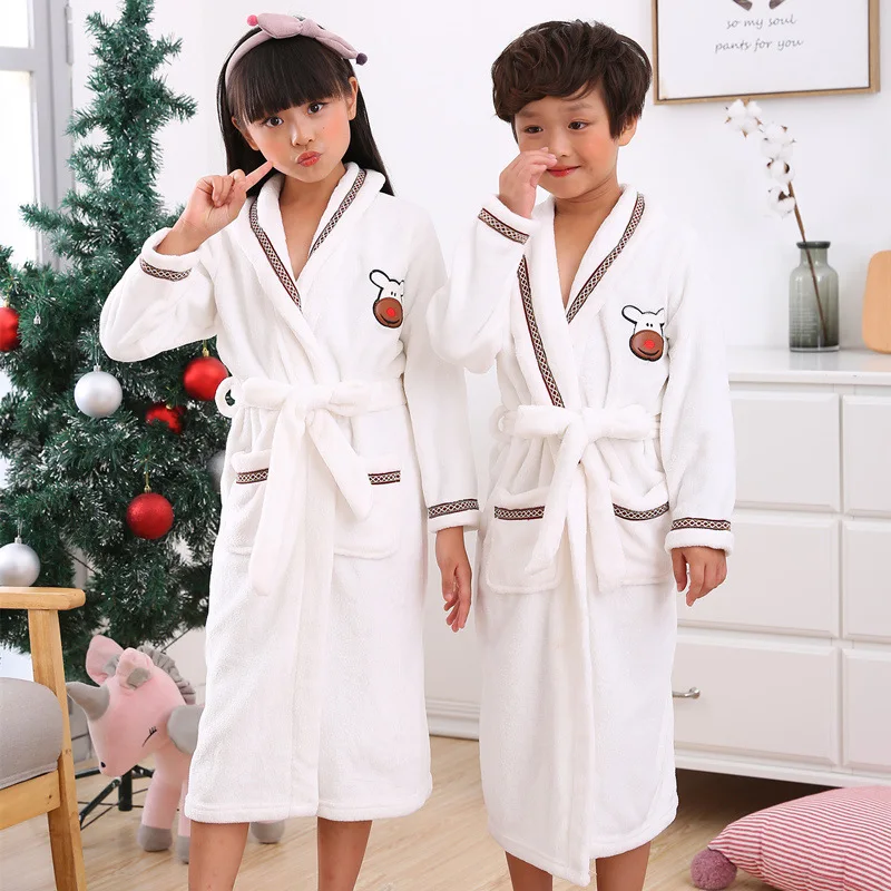 

Fashion 2019 Baby Hooded Bathrobe Winter Flannel Bathrobes Children Bath Robes Boys Cartoon Long Flannel Kids Warm Robe