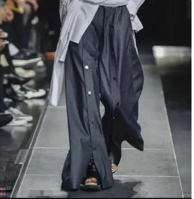 

27-45 2019 New men's clothing Fashion runway wide leg pants buttoned design trend of men's pants plus size singer costumes