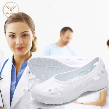 

2019 New Hollow Medical Shoes Women's Shoes Doctor Nurse Surgical Shoes Dental Hospital Lab Shoes Anti-static Autoclavable Clogs