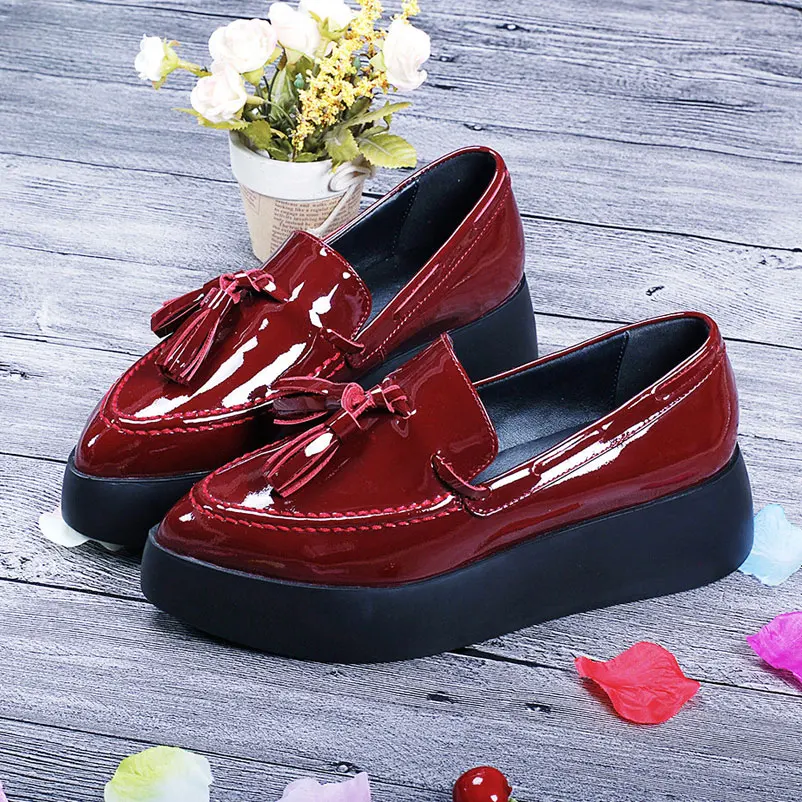 pointed toe creepers
