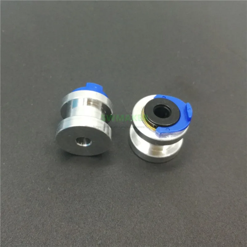 Aluminum alloy Bowden extruder adapter 1.75MM Connector for TItan Extruder BMG Extruder dual