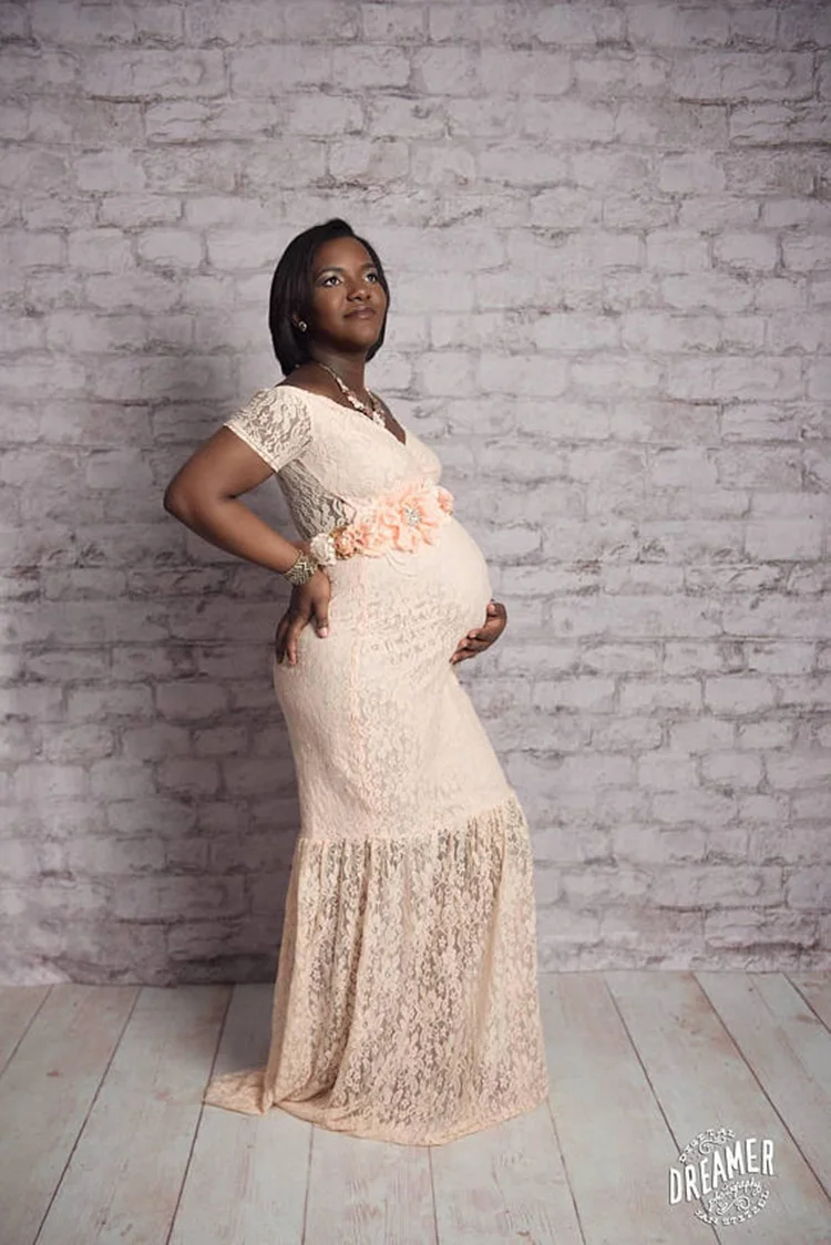 pregnancy clothes photography