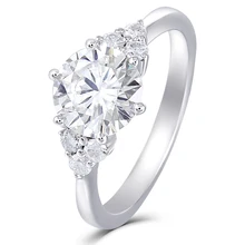 Transgems Moissanite Gold Engagement Ring for Women Center 1ct 6.5MM F Color Moissanite Diamond 14K White Gold Engagement Ring Transgems Moissanite Gold Engagement Ring for Women Center 1ct 6.5MM F Color Moissanite Diamond 14K White Gold Engagement Ring