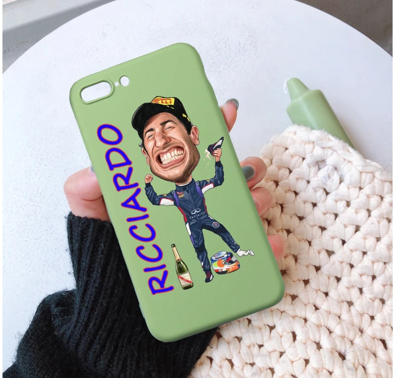 

Australian Formula Rider Daniel Ricciardo Candy Color TPU Case For iphoneX 8 XS XR XSMAX Red Black Yellow purple White Cover