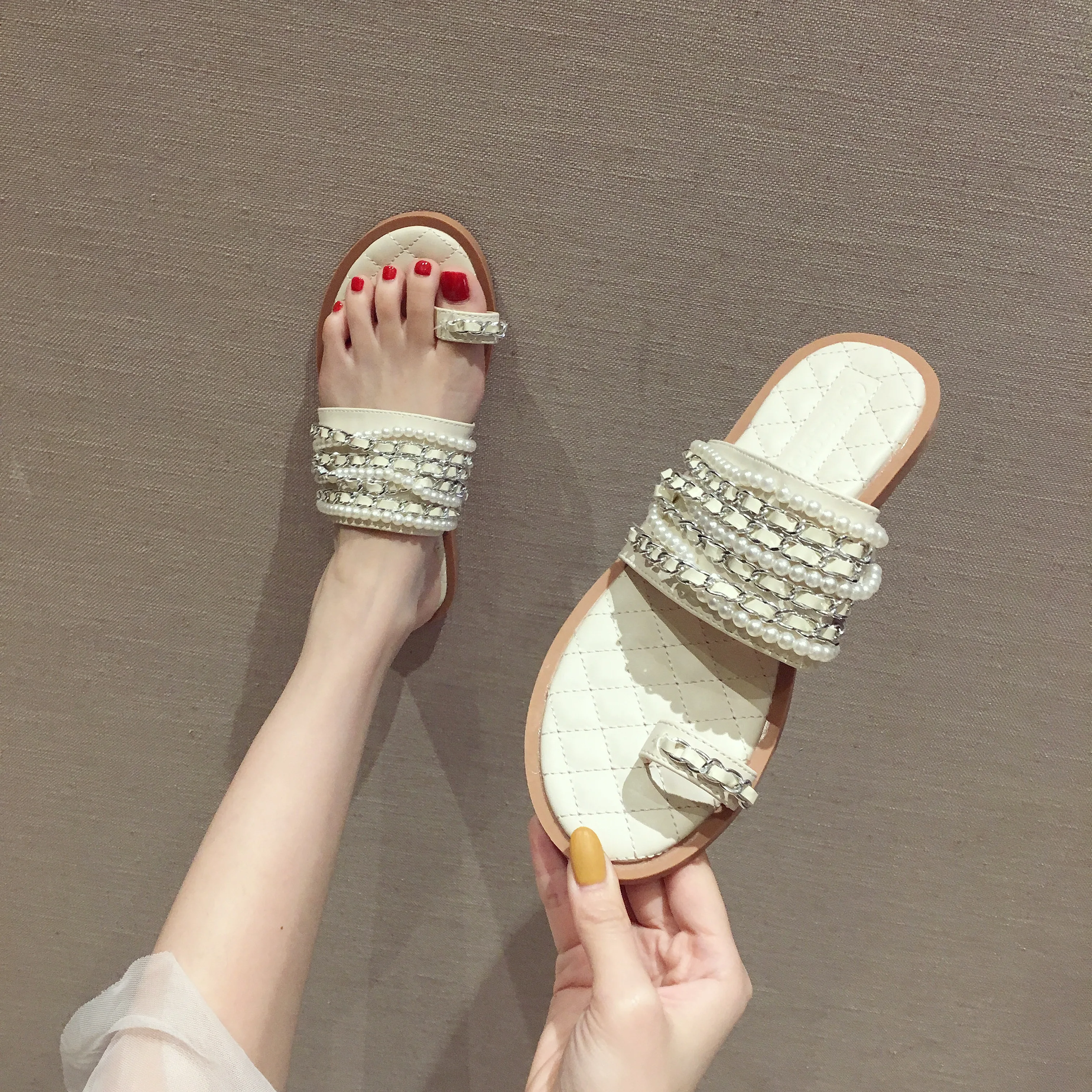 

Women Summer Slippers Women Crystal Slippers Clip Toe Slippers Beach Flip Flops Casual Beach Slippers Flat Sandals Bling Sandals