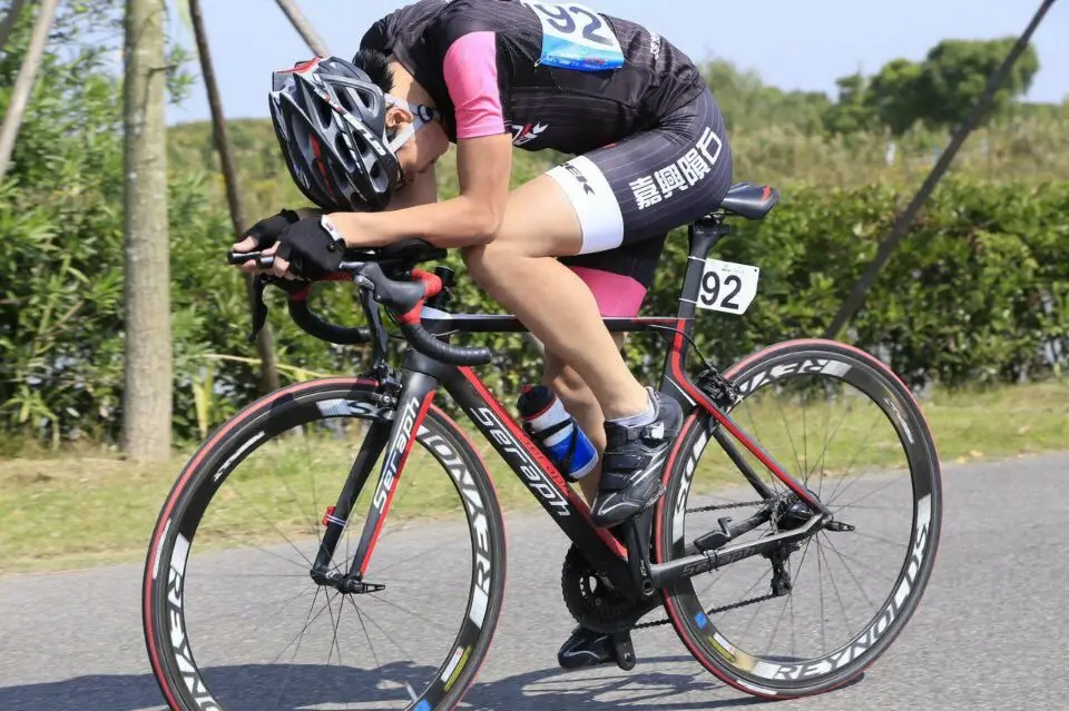 Flash Deal 2019 Hot sale colorful aero carbon fiber t800 road bike frameset TT-X1 accepted custom paint 15