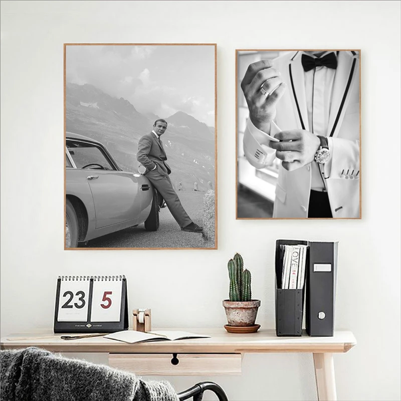 Poster James Bond With Car