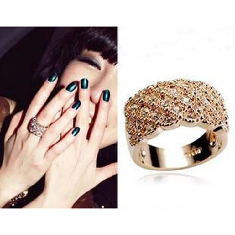 NewFashion Full Crystal Big Wedding Rings For Women Romantic Stainless