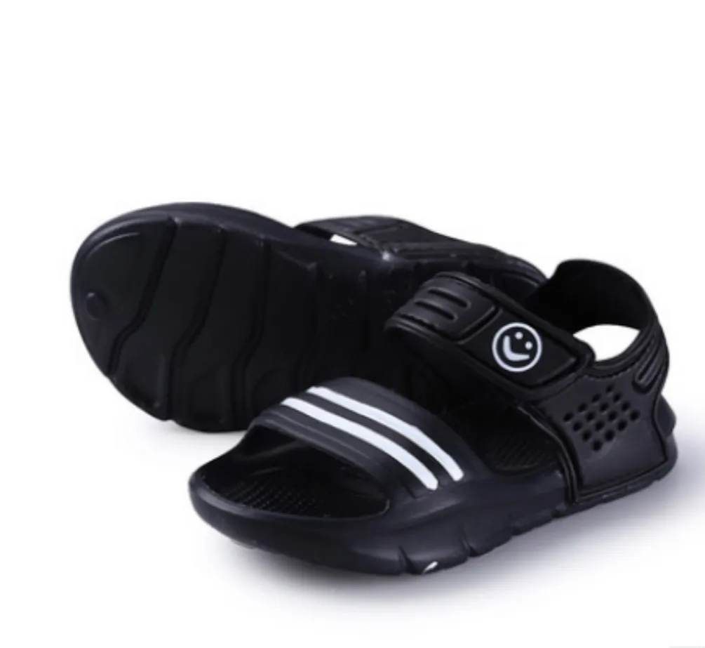 Брендовая повседневная детская обувь для маленьких мальчиков; 1 пара; летние пляжные сандалии с закрытым носком на плоской подошве - Цвет: Черный