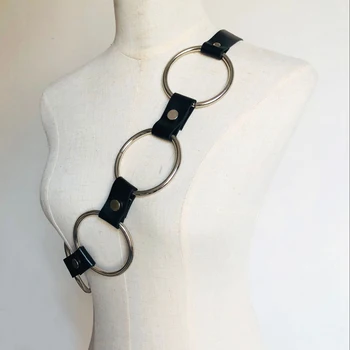 

2019 brand Vintage Women punk leather belts Fashion Gothic Punk Rock big Metal Circle Ring Chain Designer Waist Belt accessories