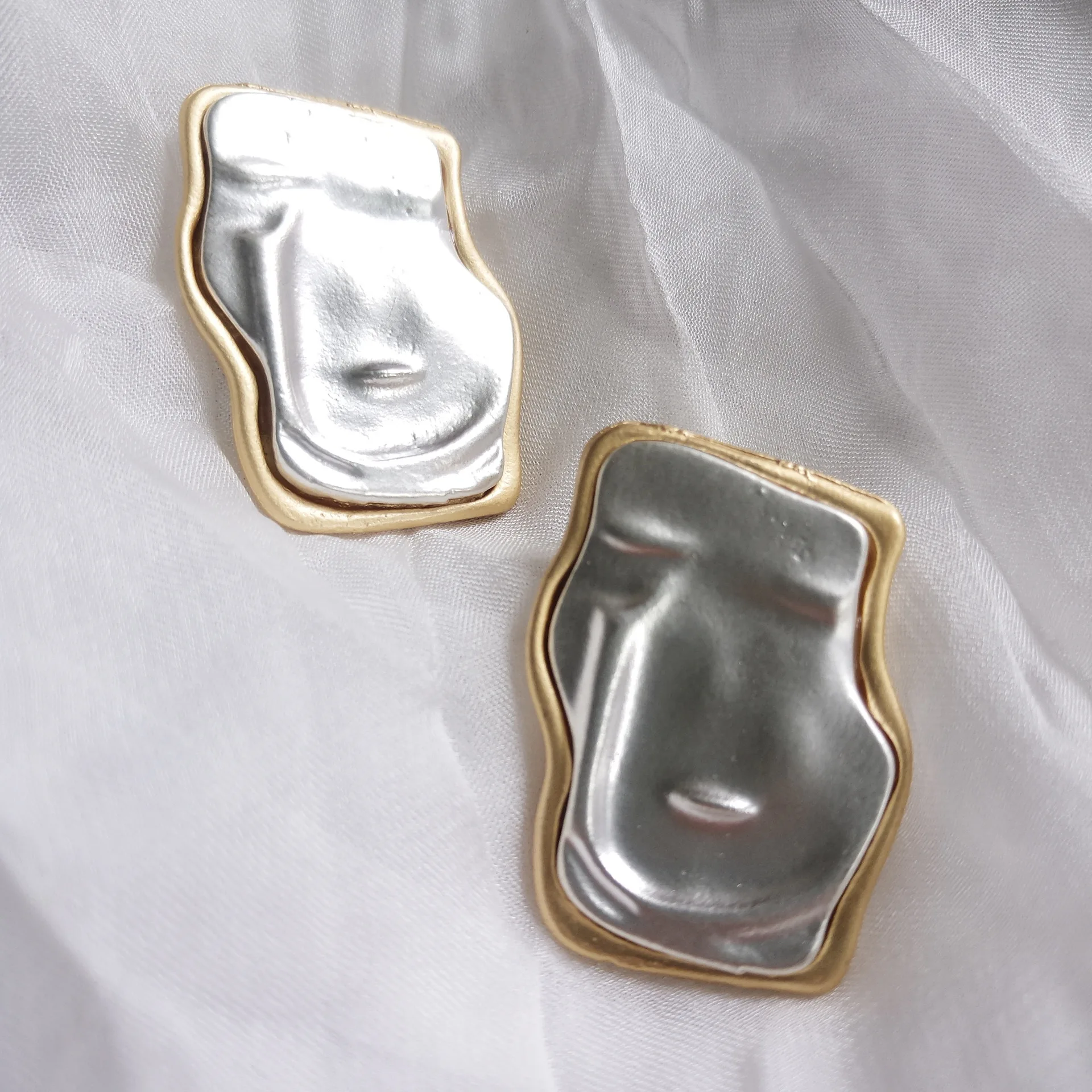 

Vintage Gold Square Face Stud Earrings Women Accessories Charms Irregular Studs Geometric Big Studs Earrings Fashion Jewelry