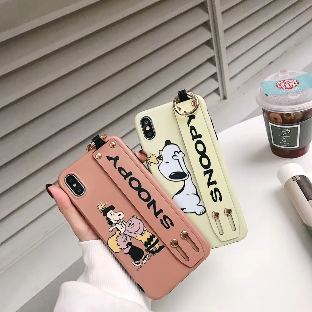 

Suitable for iphone X cartoon Snoopys wristband phone case for iphone X XS MAX XR Iphone 6S 6 S 7 plus 8 8Plus 10 cute dog soft