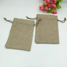 24 unids/lote Natural saco de yute Estilo Vintage hecho a mano bolsas con cordón para joyería boda regalo de Navidad embalaje bolsas de lino