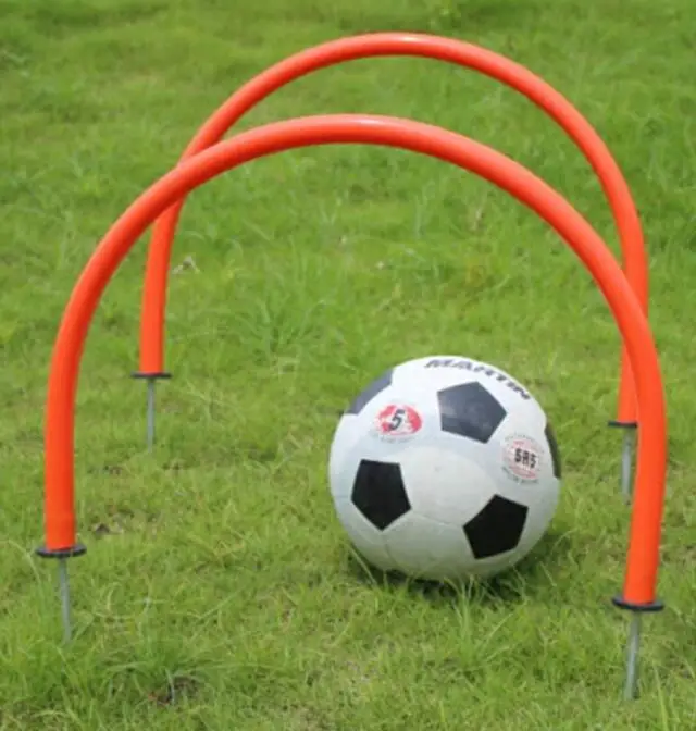 Футбольная арка для обучения нетоксичные пластиковые футбольные препятствия футбольные тренировочные маркеры - Цвет: Оранжевый