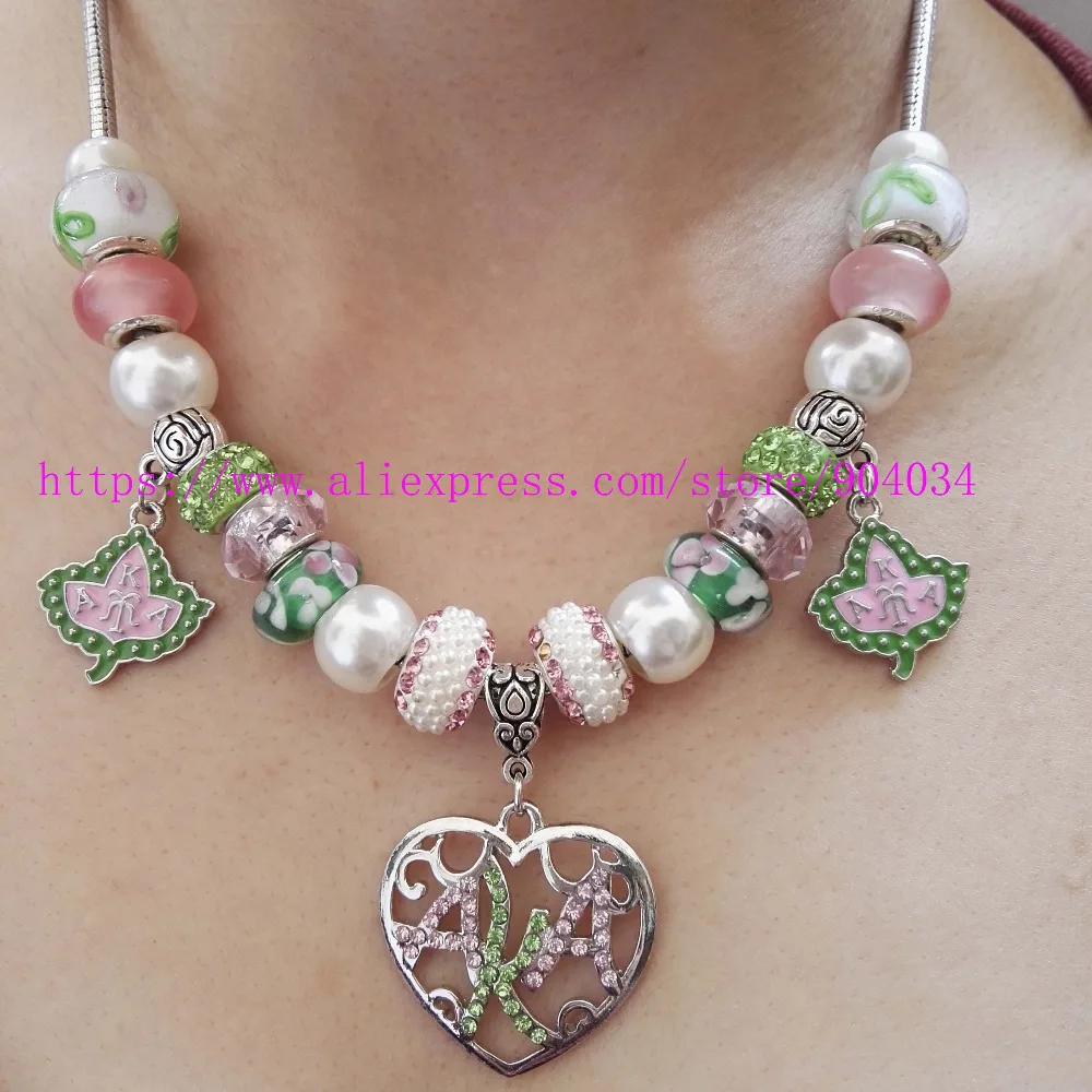 

NEW AKA Sorority Love heart IVY leaf Charm necklace Jewelry