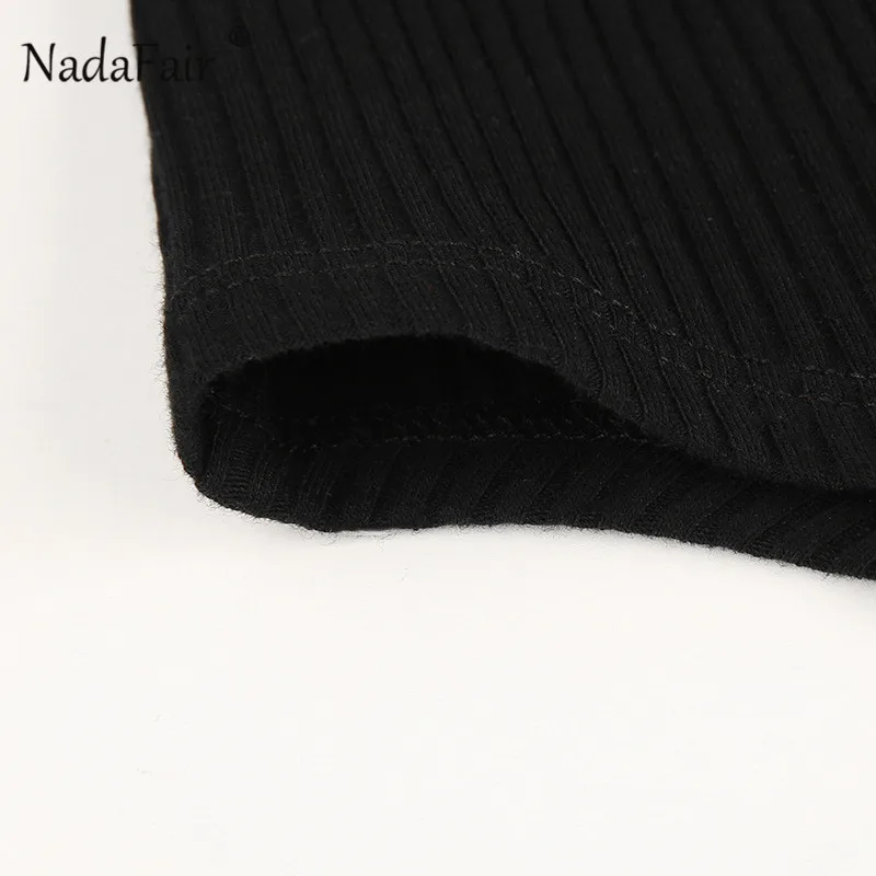 Nadafair трикотажное боди в рубчик с длинным рукавом для женщин; Цвет черный, белый; сезон осень-зима; Женское боди с вырезом лодочкой и пуговицами; облегающее боди для женщин