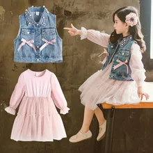 НОВЫЕ комплекты одежды для маленьких девочек коллекция года, Весенняя детская одежда джинсовый топ с грушей, жилет+ платье для девочек, комплект детской одежды Размер От 2 до 13 лет