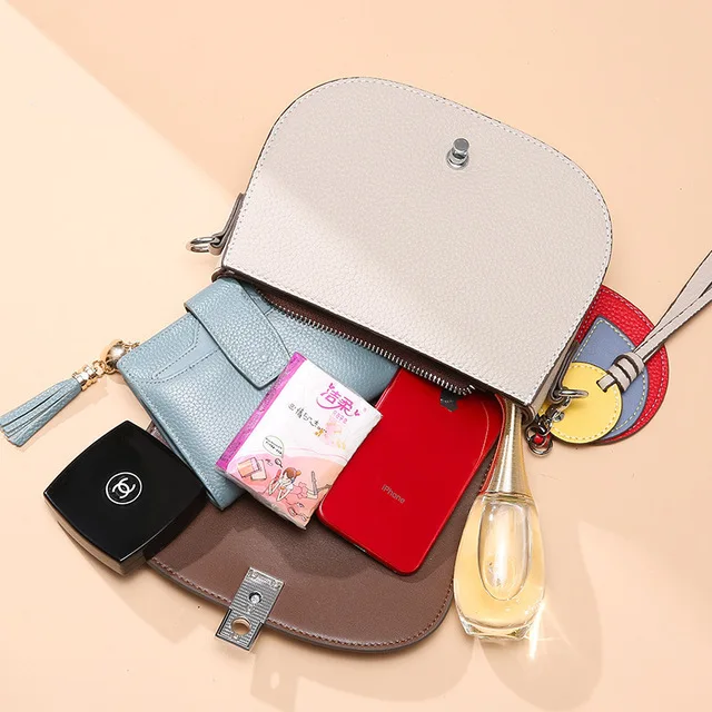 Stylish and gorgeous saddle-shaped design contrast color women messenger bags wide-band crossbody retro wild leather women's bag