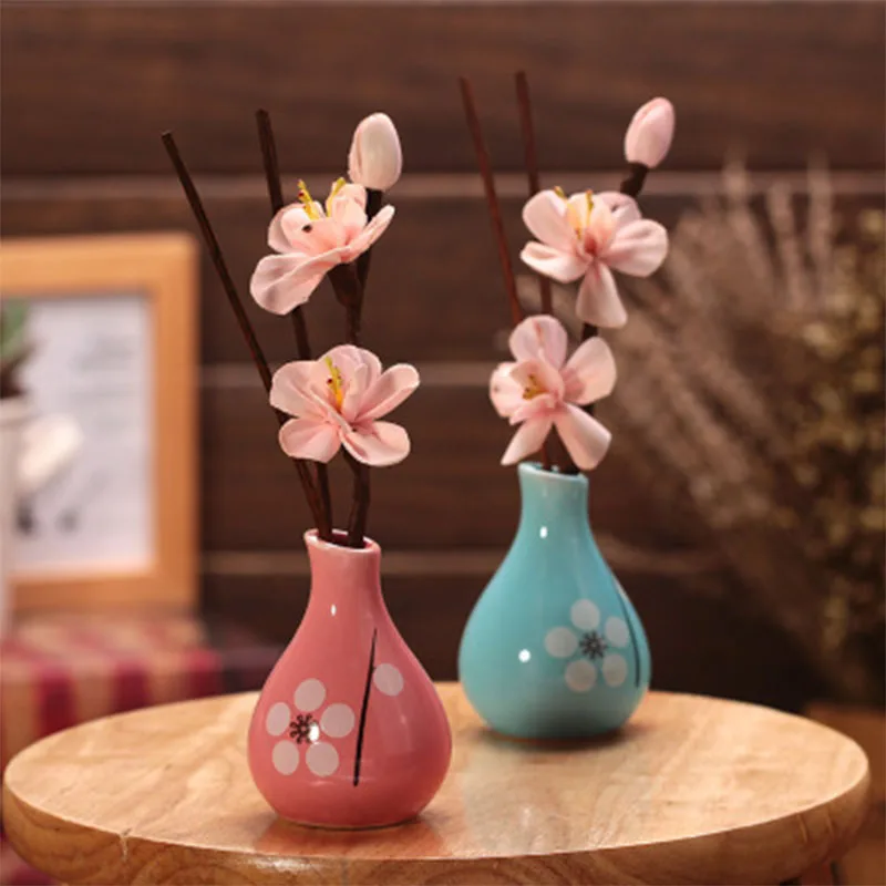 

Creative Plum Ceramic Bottle No Fire Aromatherapy Essential Oil Set Diffuser Bottle Fashion Home Living Room Fresh Indoor Air