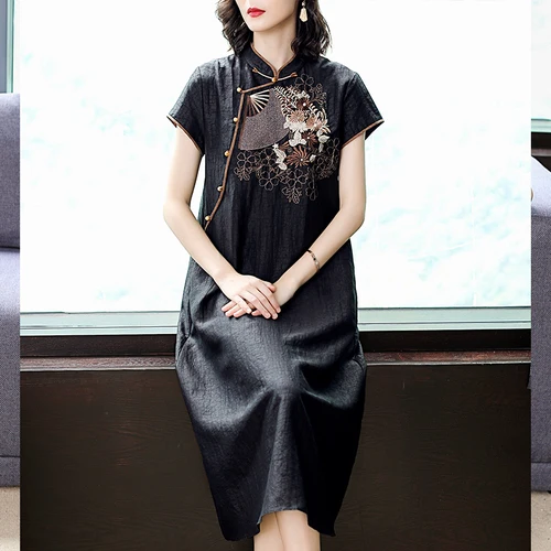 

2019 Summer Silk Fragrant Yarn Plus Size Women Dress Mandarin Collar Casual Straight Floral Button Embroidered Women Dresses