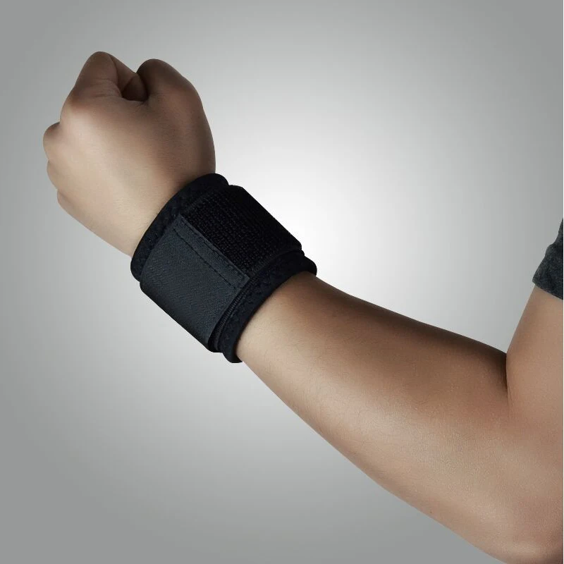 Tcare 1Pair Adjustable Wrist Support Breathable Neoprene Wrist Brace