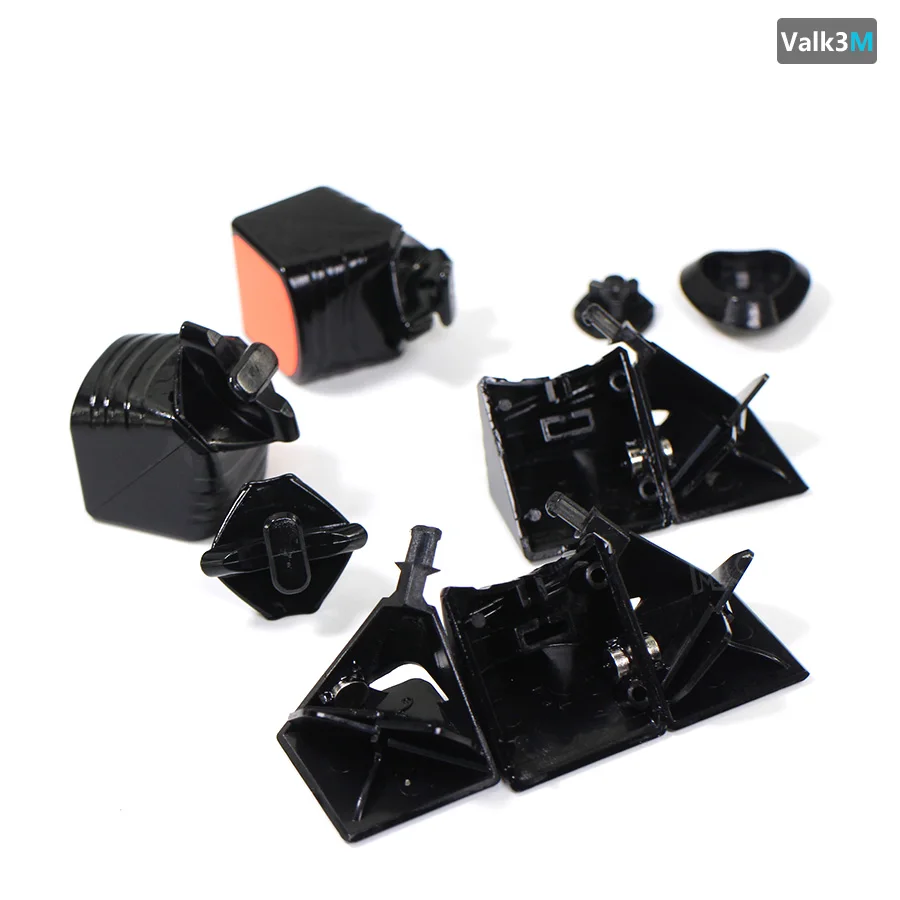 Valk3M-(7)