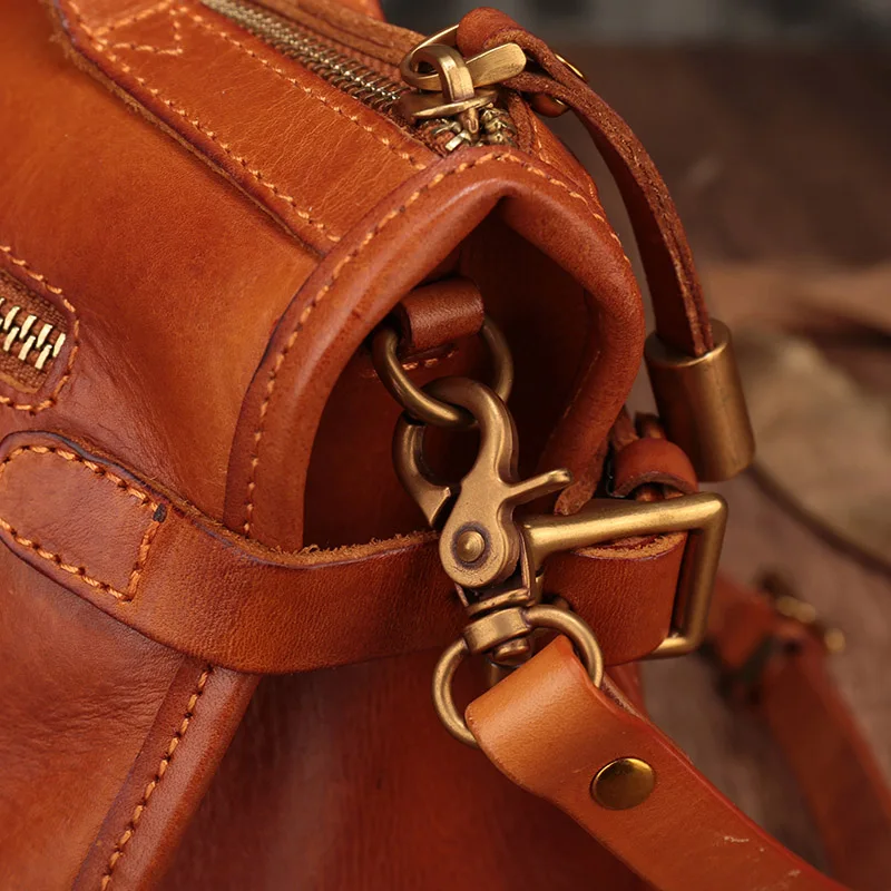 AETOO Japanese handmade vegetable tanned leather handbags female baotou leather small square package wild shoulder Messenger