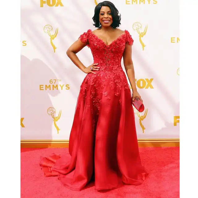 Niecy Nash Dresses