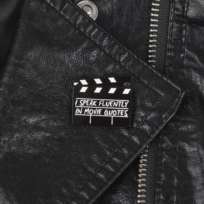 Parlo-Fluentemente-In-Film-Citazioni-Cinema-e-la-televisione-equipaggi-Ciak-Clap-stick-Dello-Smalto-Spilla