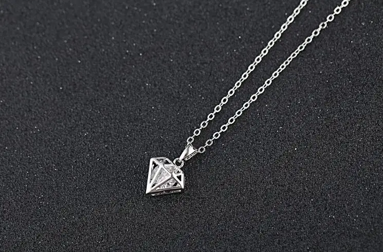 Новинка, модное серебряное ожерелье с подвеской геометрической формы, Кристальное кубическое ожерелье Zorcon Hloow Out для женщин, модное ювелирное изделие