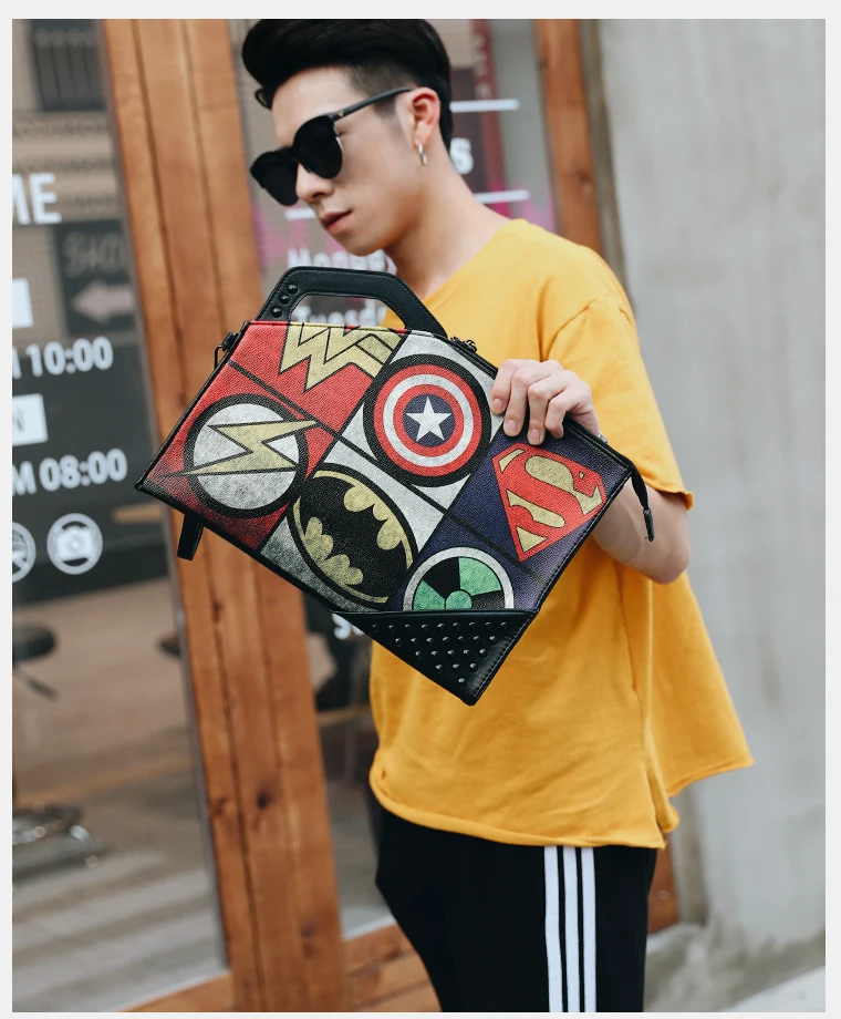 

2019 New Men Handbag Clutch Shoulder Bag Print Style Rivets Clutch PU Leather Daily Envelope Shoulder bag Free Shipping