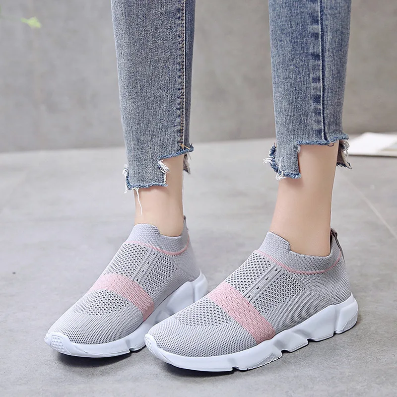 Женские дышащие кроссовки Flyknit серые повседневные на плоской подошве с мягкой