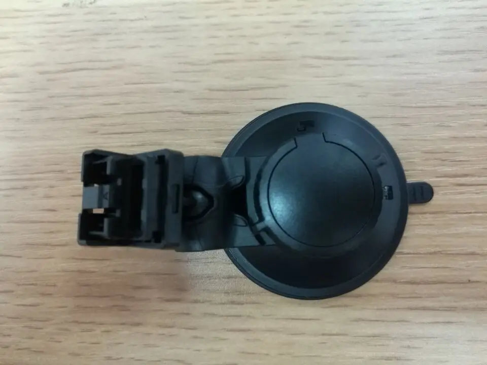

XYCING Car DVR 360 Degree Rotating Suction Cup Bracket Car Holder Connector for G98C / GS98C Car DVR Camera