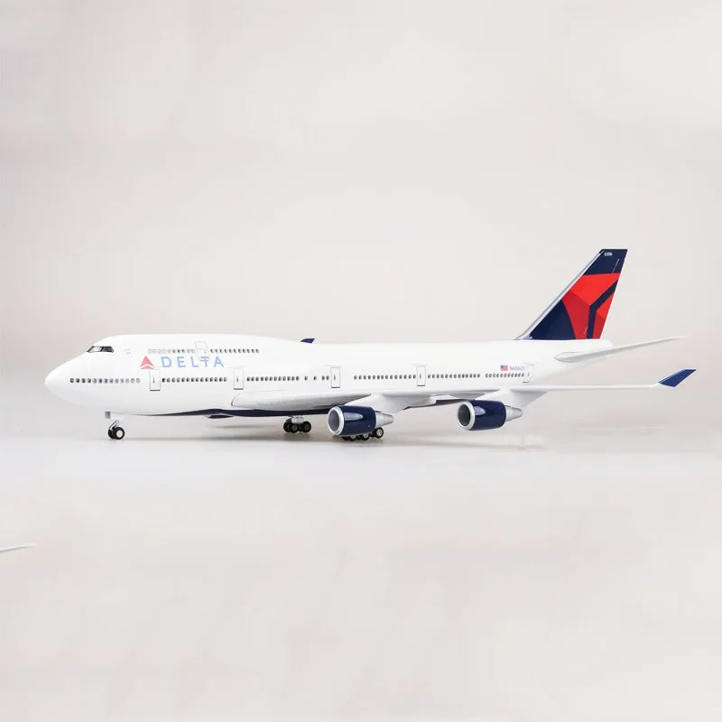 В наличии 47 см 1/150 Масштаб литья под давлением модель самолета Boeing 747 самолет DELTA 380