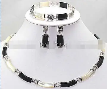 

Free Shipping >>Natural Black White Jade Link Necklace Bracelet earrings Set
