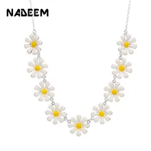 Delicate Daisy Flowers Pendant Necklace For Women Summer Multi Enamel Flowers Choker Jewelry Necklace Clothes Accessories stylish fake crystal flowers necklace for women