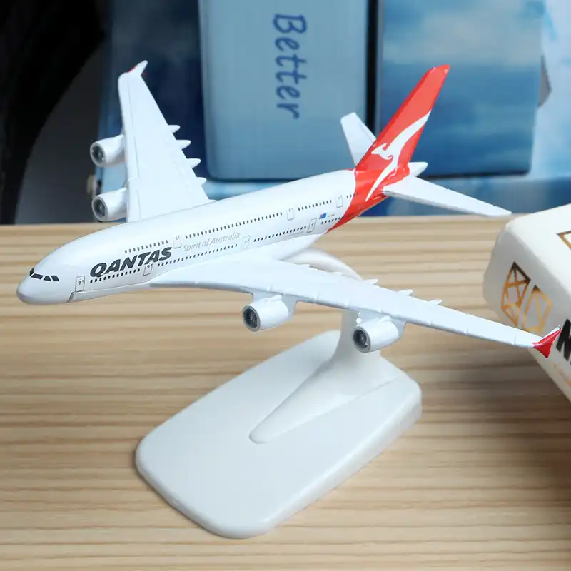 toy qantas plane